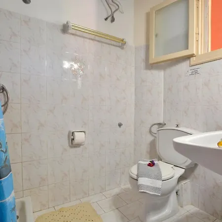 Apartment Adonis *