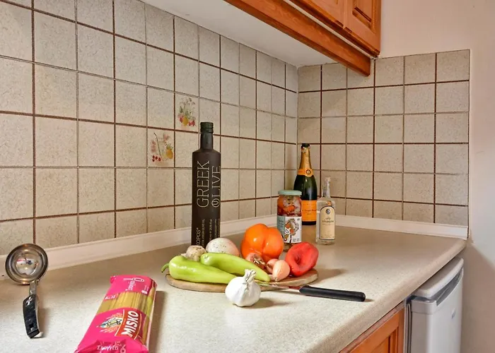 Adonis Apartment Sidárion