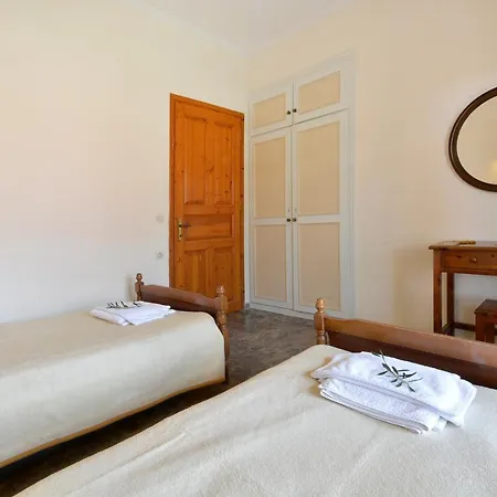 Apartment Adonis *
